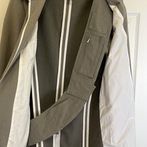 Banana Republic coat - Picture 5 of 8